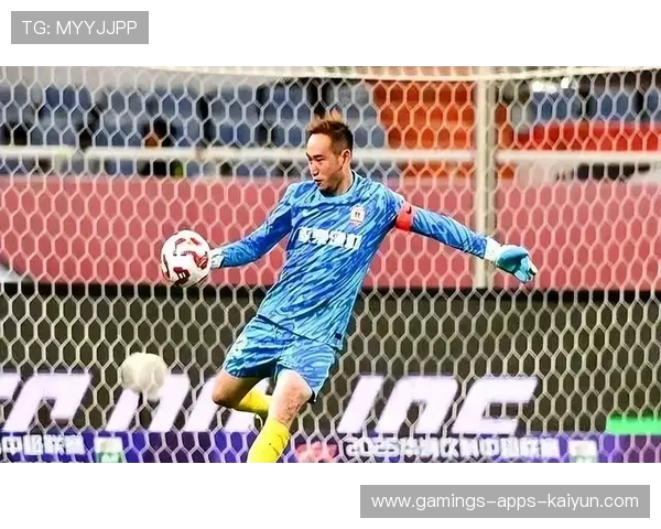 长春亚泰多次制造禁区混战,险些形成破门 长春亚泰多次制造禁区混战,险些形成破门